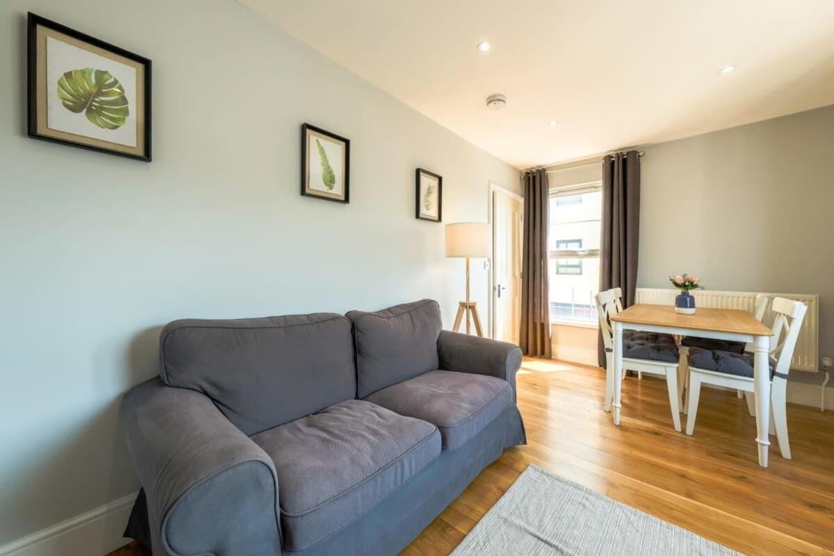 North Street - 2 Bedroom Apartment - Hopewell ブリストル エクステリア 写真