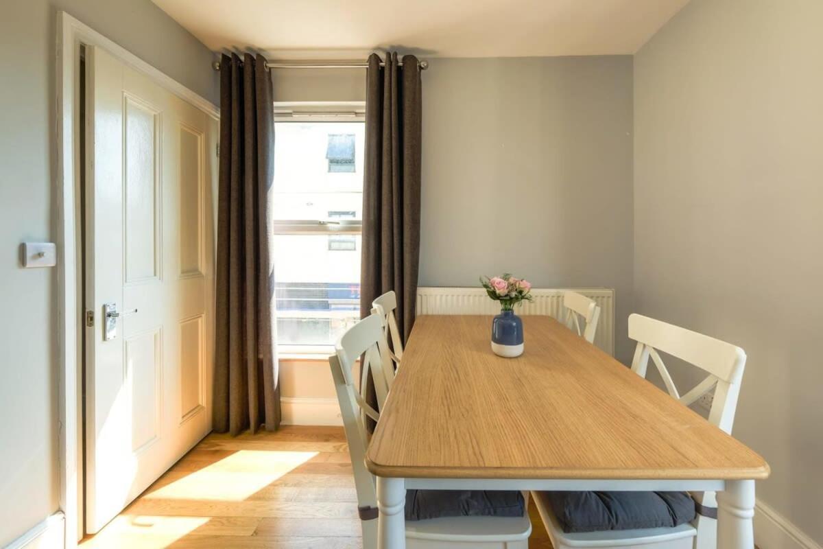 North Street - 2 Bedroom Apartment - Hopewell ブリストル エクステリア 写真